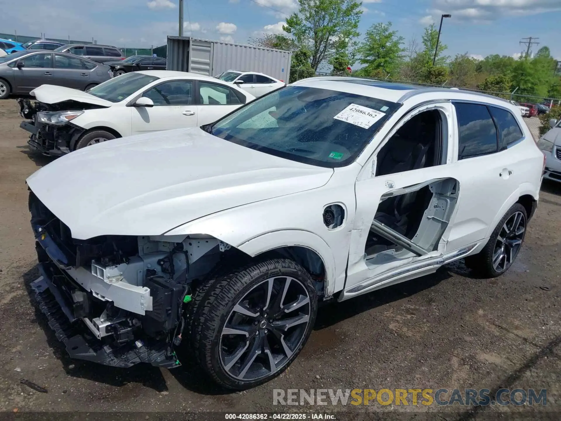 15 Photograph of a damaged car YV4BR0DL5M1782490 VOLVO XC60 RECHARGE PLUG-IN HYBRID 2021