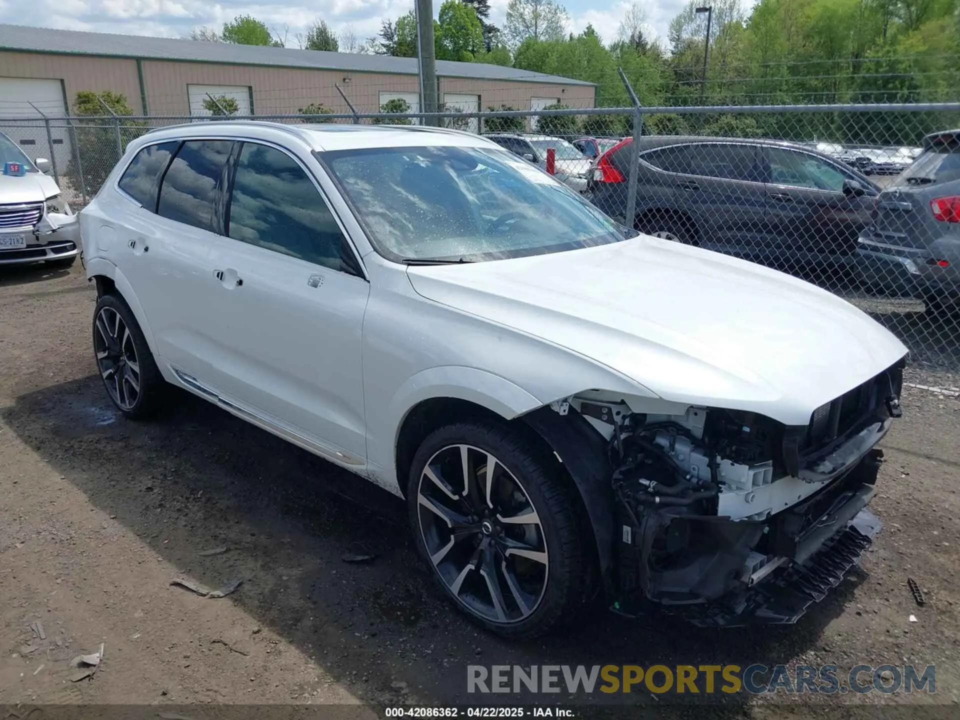 19 Photograph of a damaged car YV4BR0DL5M1782490 VOLVO XC60 RECHARGE PLUG-IN HYBRID 2021
