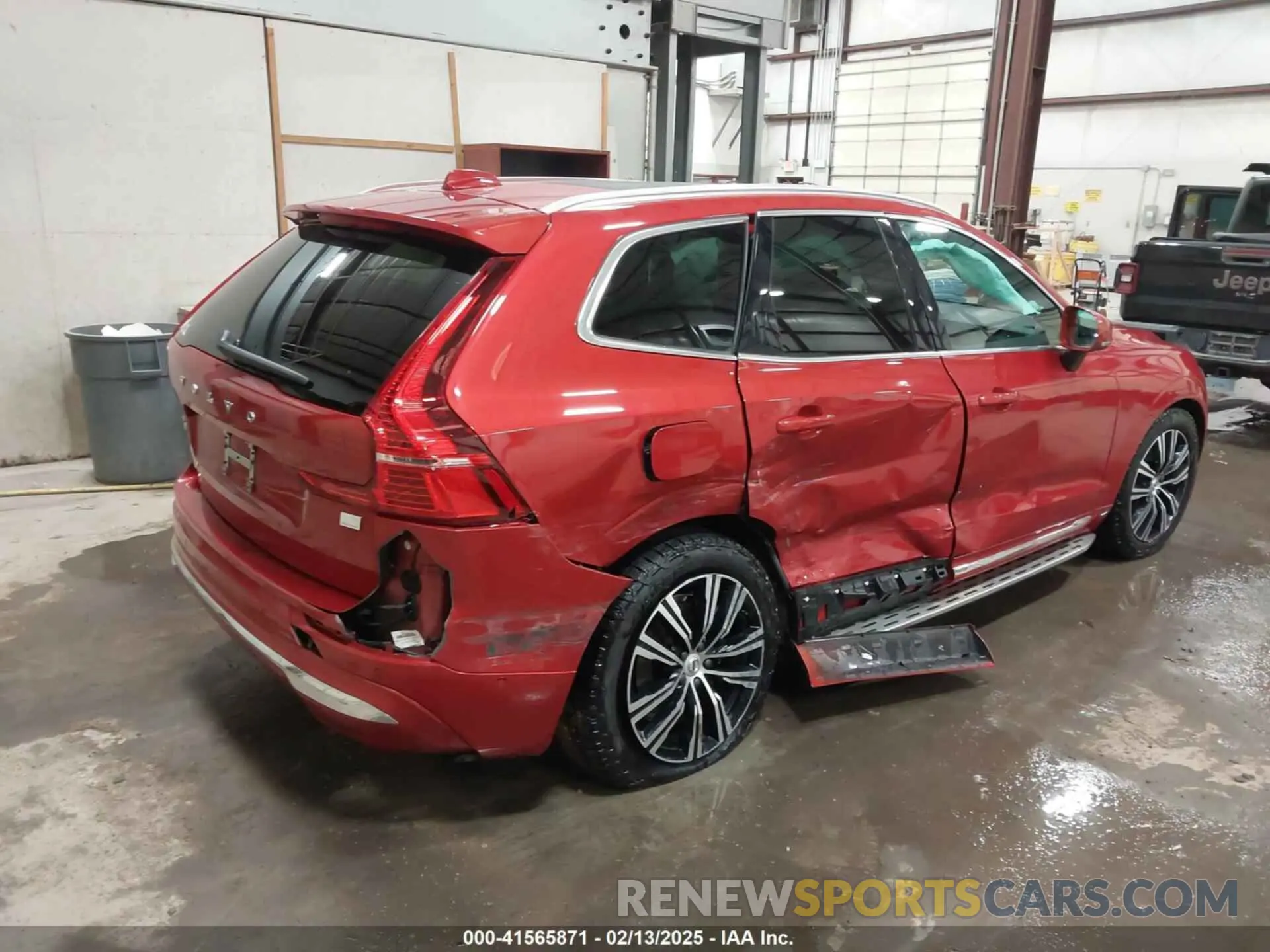 4 Photograph of a damaged car YV4BR0DL2N1955142 VOLVO XC60 RECHARGE PLUG-IN HYBRID 2022