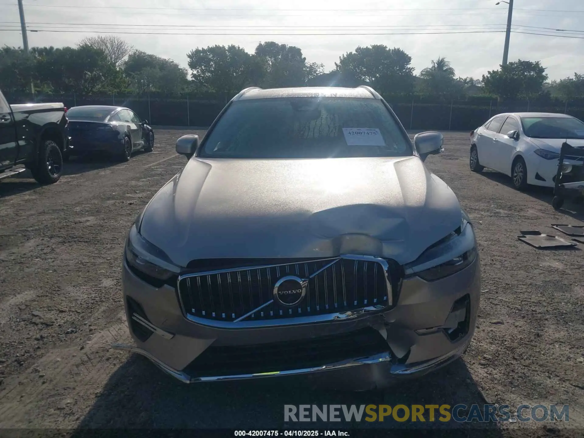 12 Photograph of a damaged car YV4H60DE4P1278098 VOLVO XC60 RECHARGE PLUG-IN HYBRID 2023