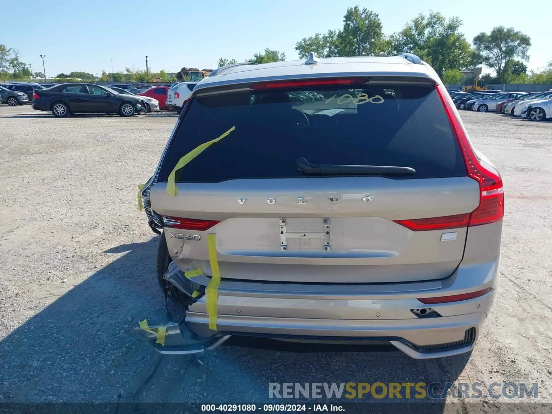 17 Photograph of a damaged car YV4H60DX2P1356847 VOLVO XC60 RECHARGE PLUG-IN HYBRID 2023