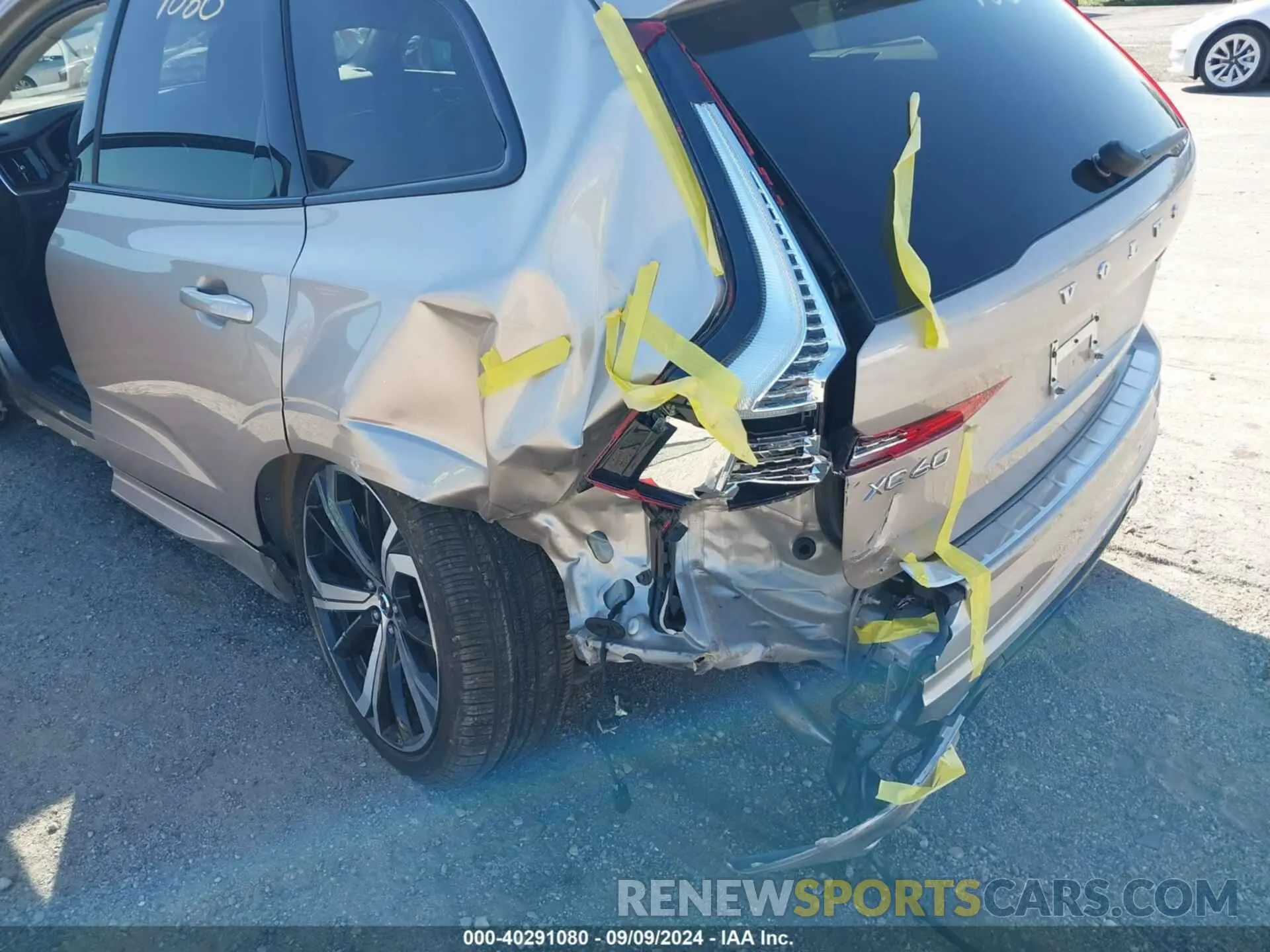 6 Photograph of a damaged car YV4H60DX2P1356847 VOLVO XC60 RECHARGE PLUG-IN HYBRID 2023