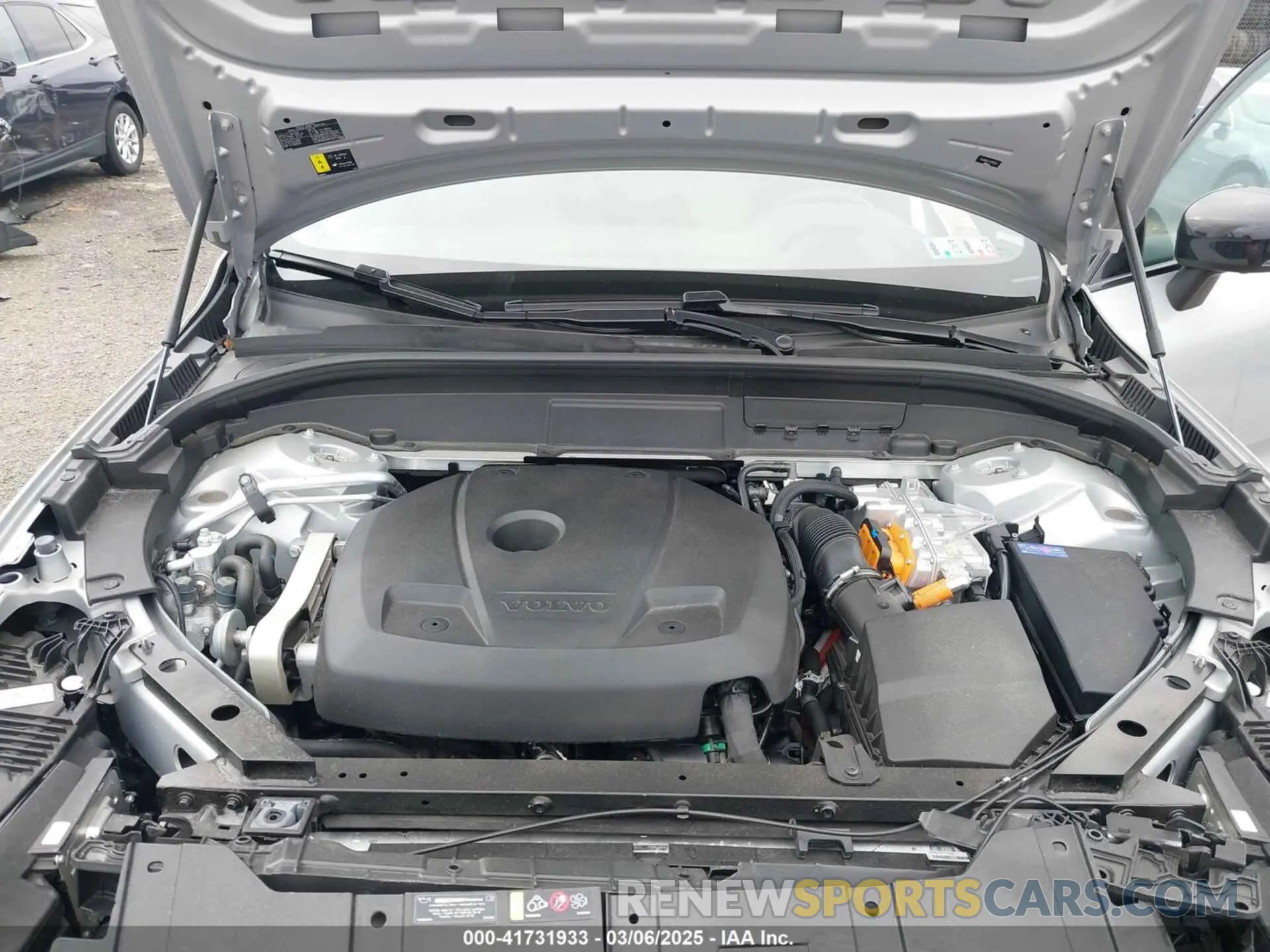 10 Photograph of a damaged car YV4H60DL1R1763252 VOLVO XC60 RECHARGE PLUG-IN HYBRID 2024