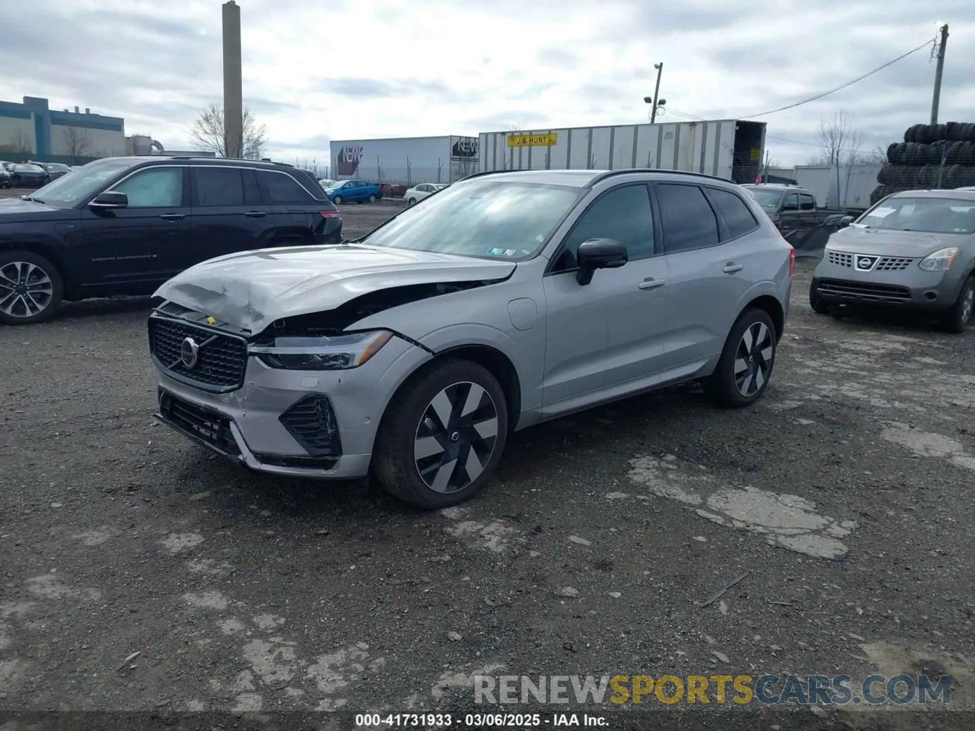 2 Photograph of a damaged car YV4H60DL1R1763252 VOLVO XC60 RECHARGE PLUG-IN HYBRID 2024