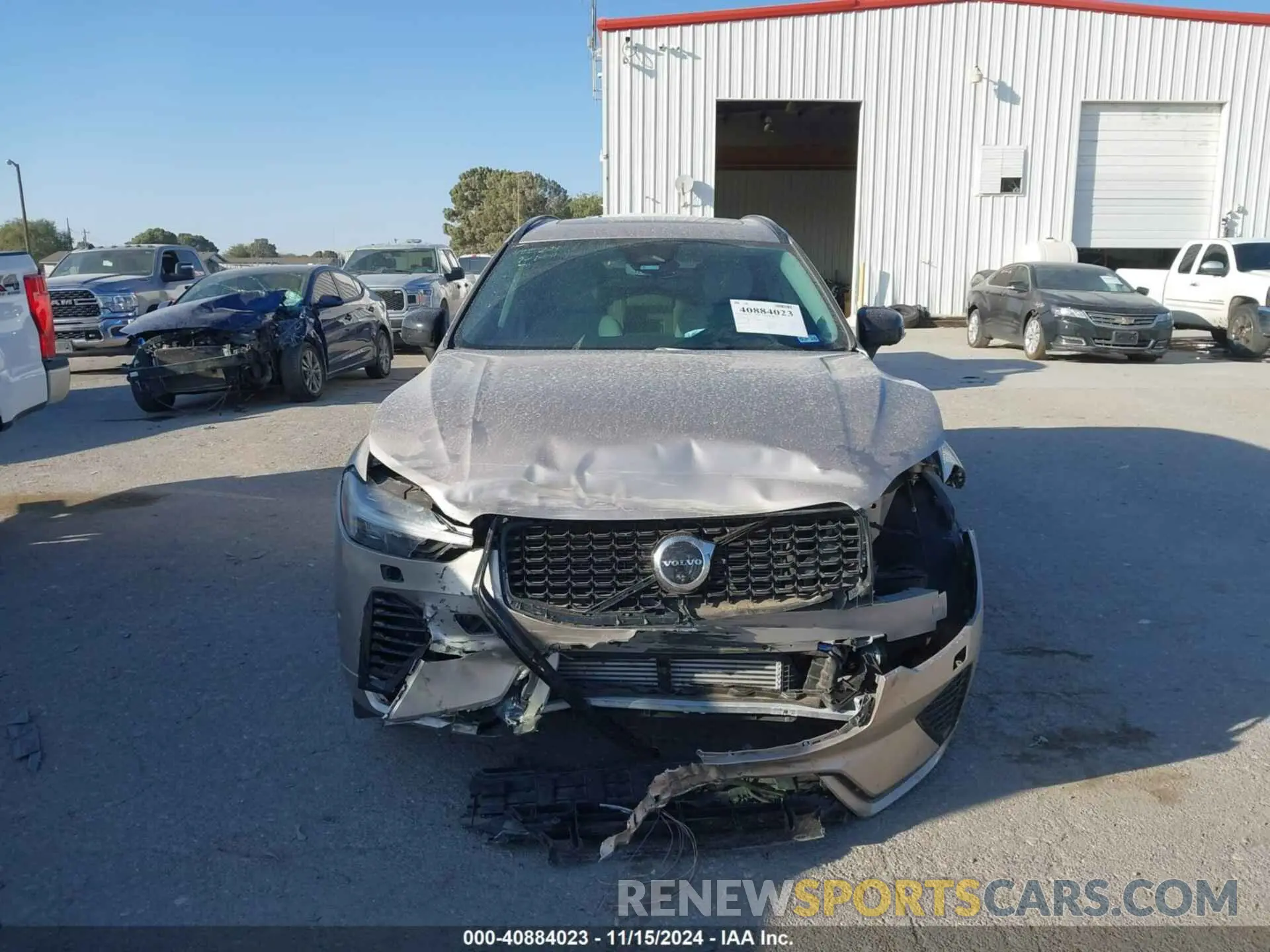 12 Photograph of a damaged car YV4H60DL1R1872052 VOLVO XC60 RECHARGE PLUG-IN HYBRID 2024