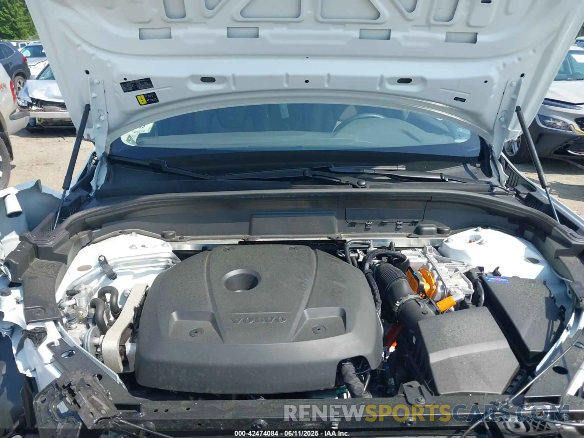 10 Photograph of a damaged car YV4H60DL6R1755096 VOLVO XC60 RECHARGE PLUG-IN HYBRID 2024