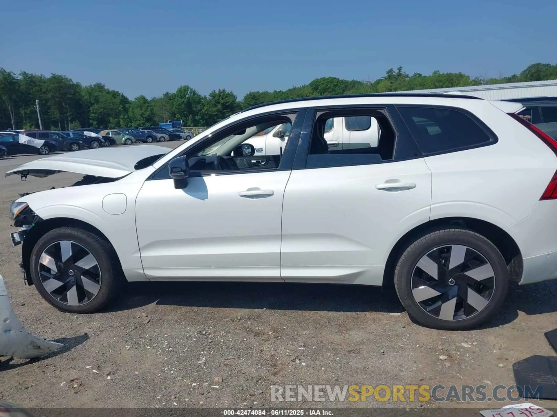 15 Photograph of a damaged car YV4H60DL6R1755096 VOLVO XC60 RECHARGE PLUG-IN HYBRID 2024