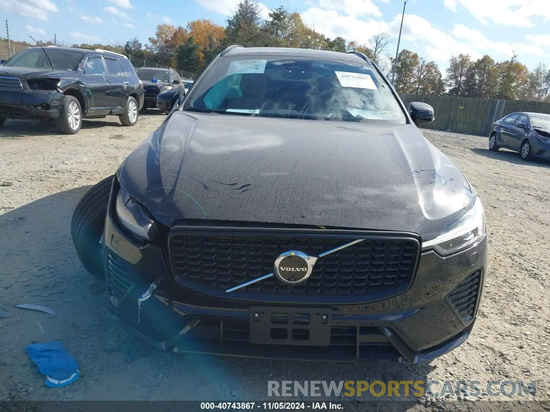 12 Photograph of a damaged car YV4H60DM2R1762068 VOLVO XC60 RECHARGE PLUG-IN HYBRID 2024