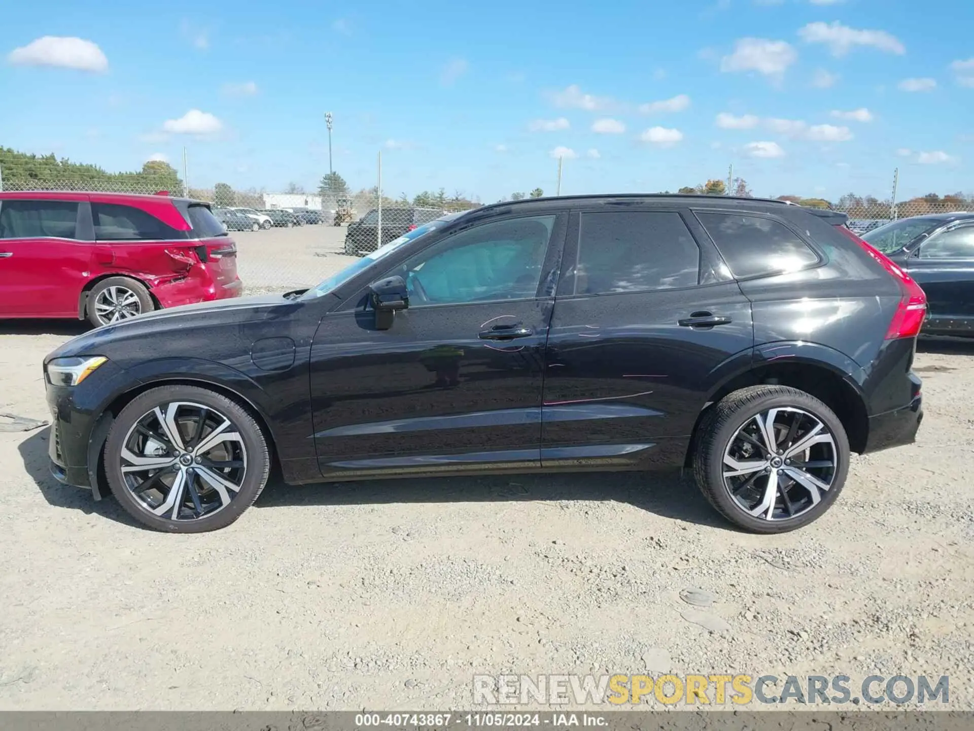14 Photograph of a damaged car YV4H60DM2R1762068 VOLVO XC60 RECHARGE PLUG-IN HYBRID 2024