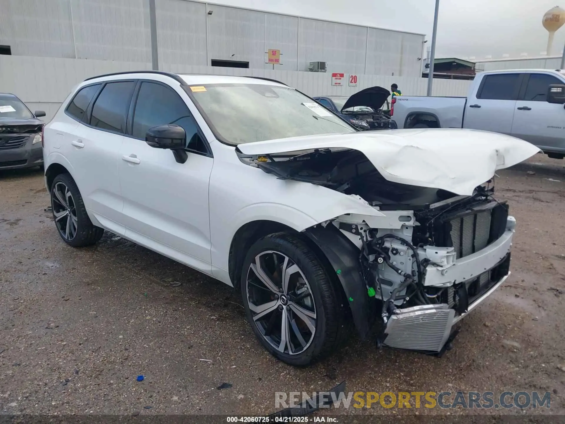 1 Photograph of a damaged car YV4H60DM2R1877155 VOLVO XC60 RECHARGE PLUG-IN HYBRID 2024