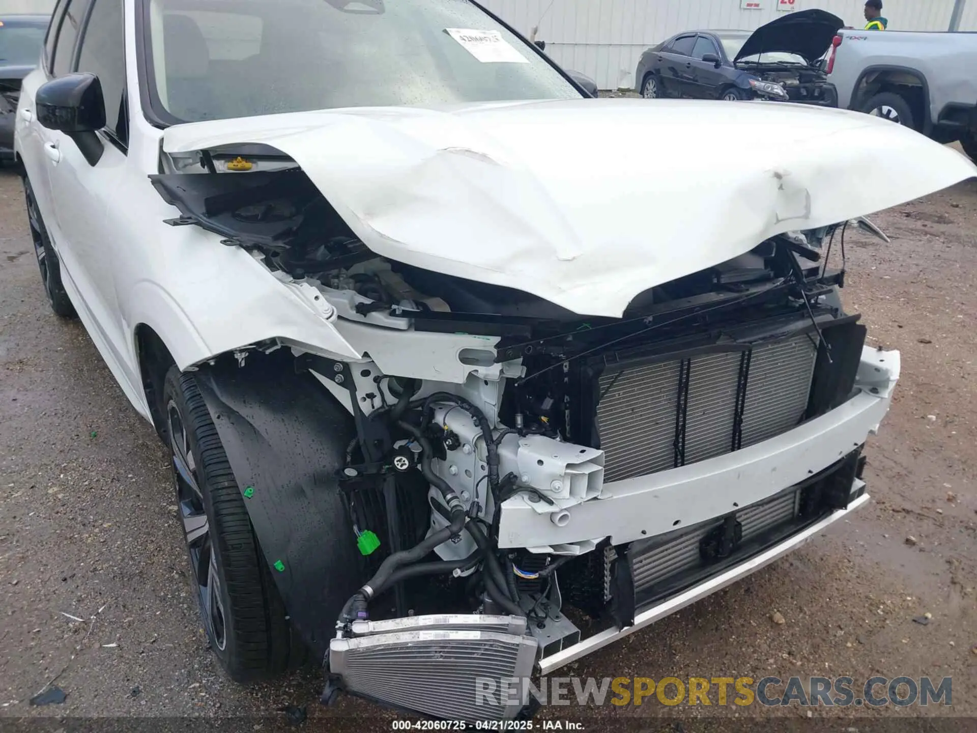 6 Photograph of a damaged car YV4H60DM2R1877155 VOLVO XC60 RECHARGE PLUG-IN HYBRID 2024
