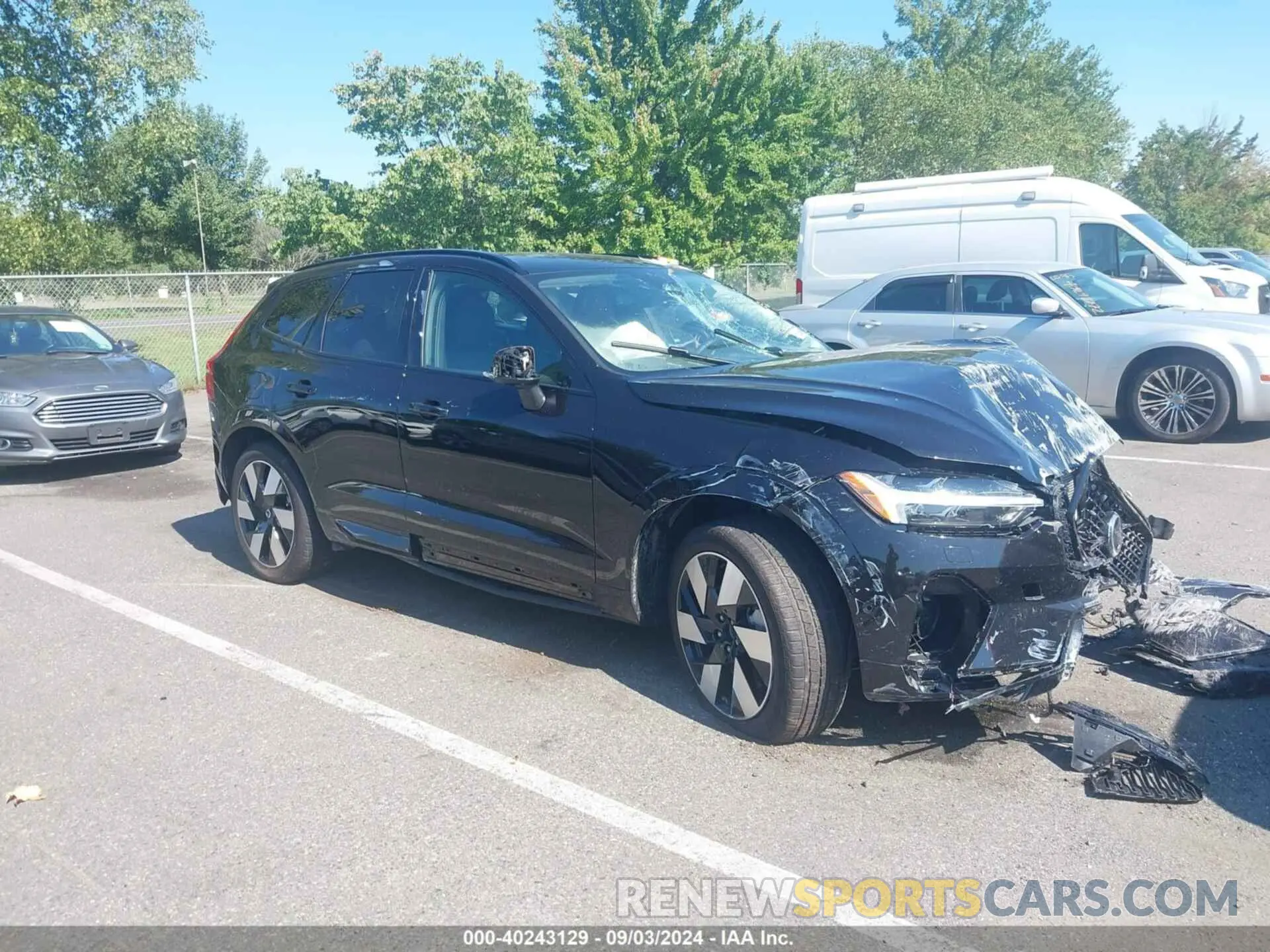 1 Photograph of a damaged car YV4H60DM8R1906948 VOLVO XC60 RECHARGE PLUG-IN HYBRID 2024