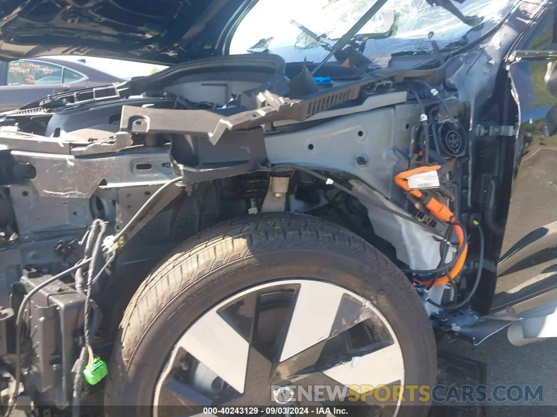 19 Photograph of a damaged car YV4H60DM8R1906948 VOLVO XC60 RECHARGE PLUG-IN HYBRID 2024