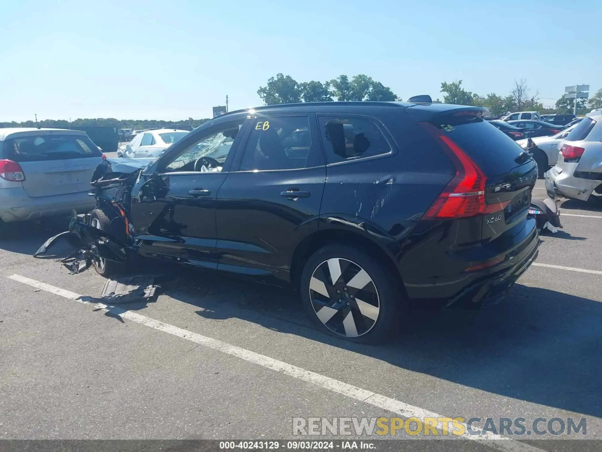 3 Photograph of a damaged car YV4H60DM8R1906948 VOLVO XC60 RECHARGE PLUG-IN HYBRID 2024