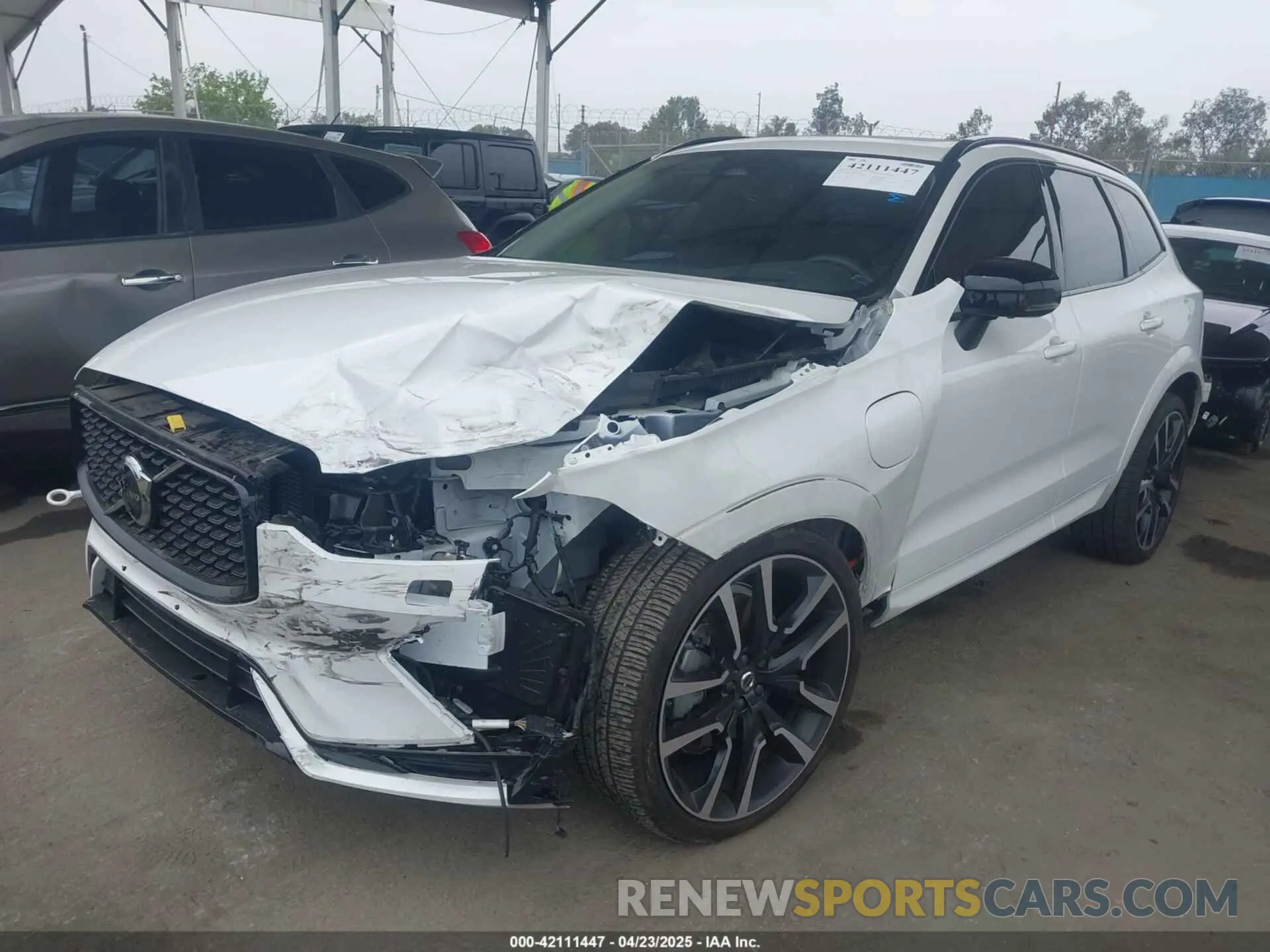 2 Photograph of a damaged car YV4H60DM9R1805451 VOLVO XC60 RECHARGE PLUG-IN HYBRID 2024