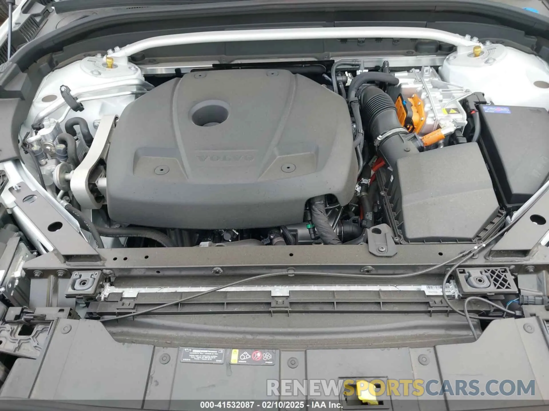 10 Photograph of a damaged car YV4H60DP3R1907578 VOLVO XC60 RECHARGE PLUG-IN HYBRID 2024