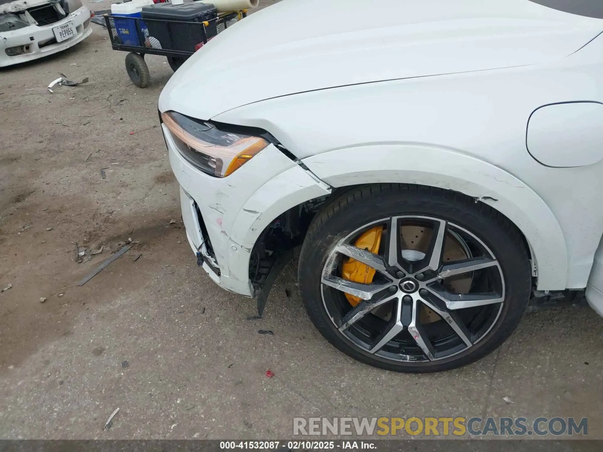 6 Photograph of a damaged car YV4H60DP3R1907578 VOLVO XC60 RECHARGE PLUG-IN HYBRID 2024