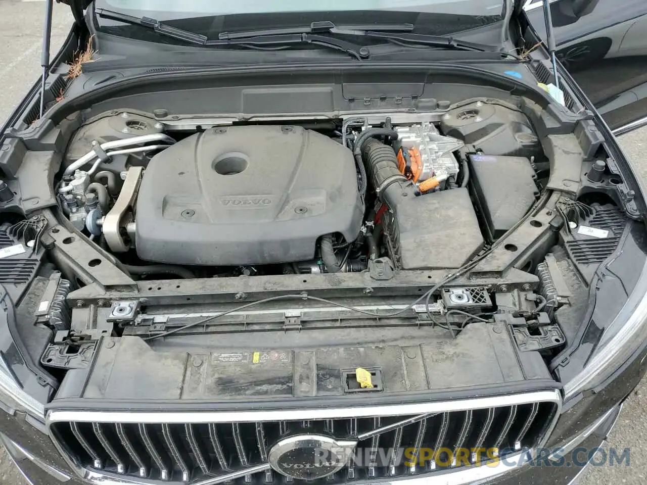 12 Photograph of a damaged car YV4BR0DL4N1995528 VOLVO XC60 T8 RE 2022