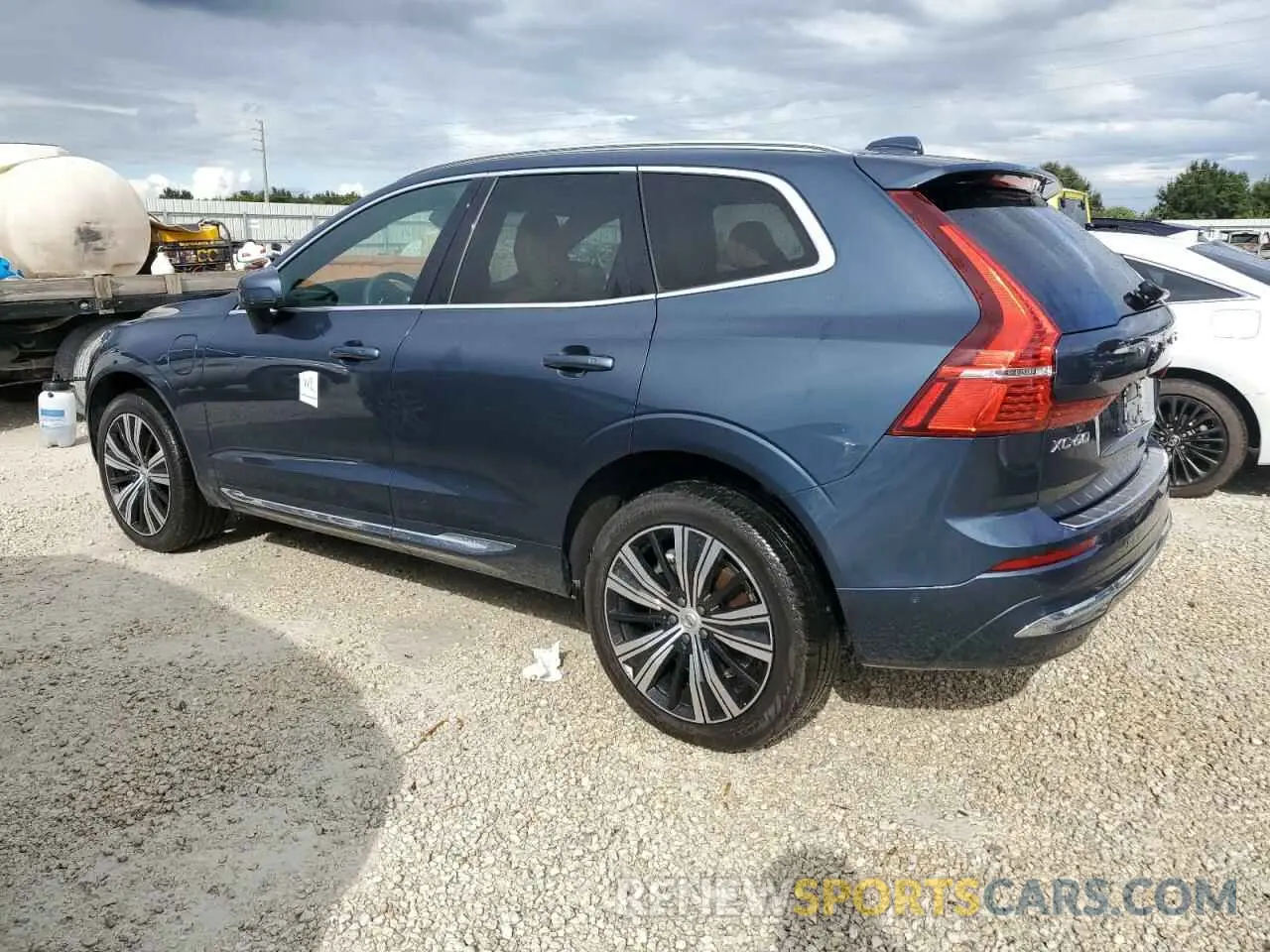 2 Photograph of a damaged car YV4BR0DL7N1921522 VOLVO XC60 T8 RE 2022
