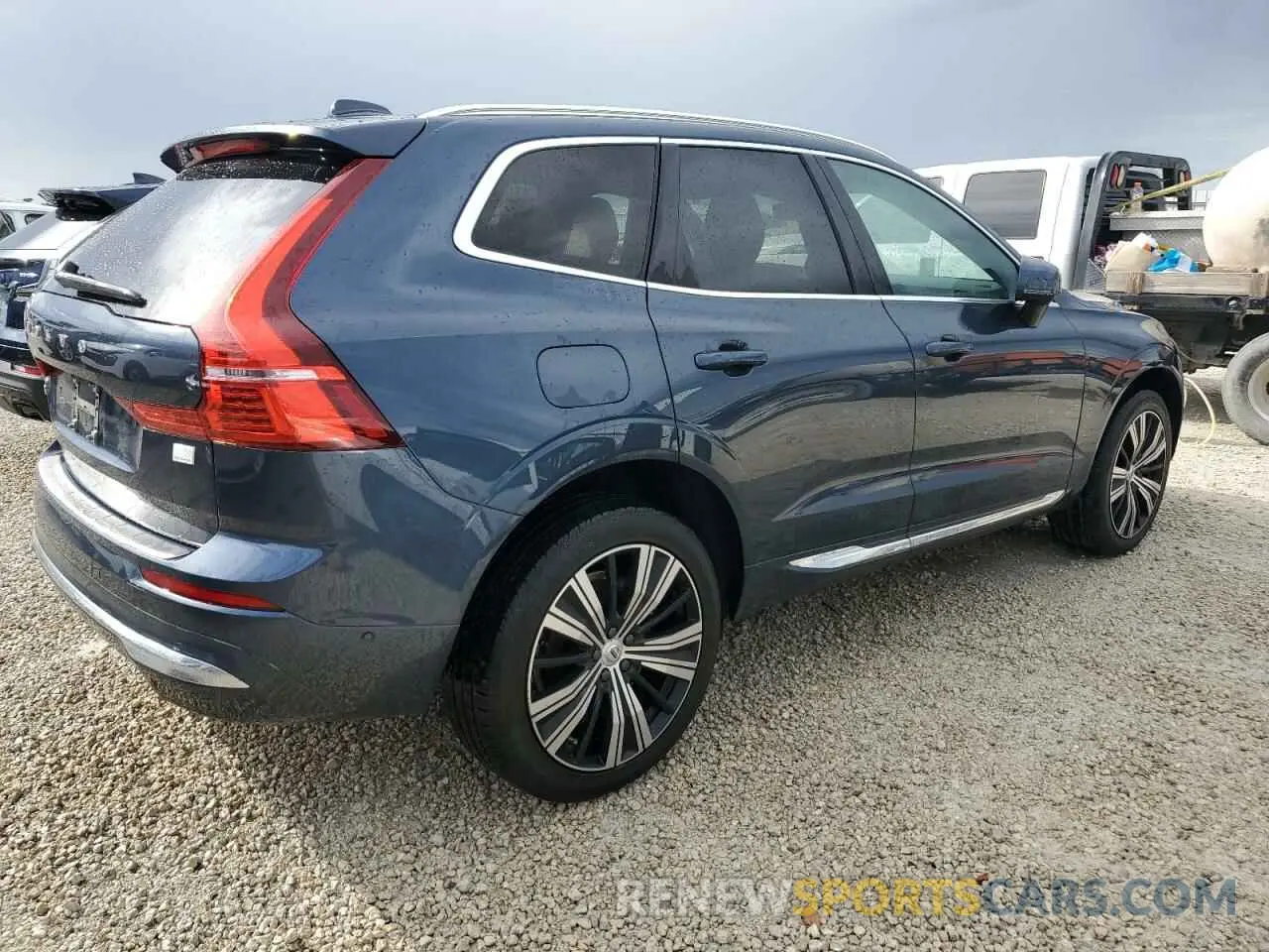 3 Photograph of a damaged car YV4BR0DL7N1921522 VOLVO XC60 T8 RE 2022