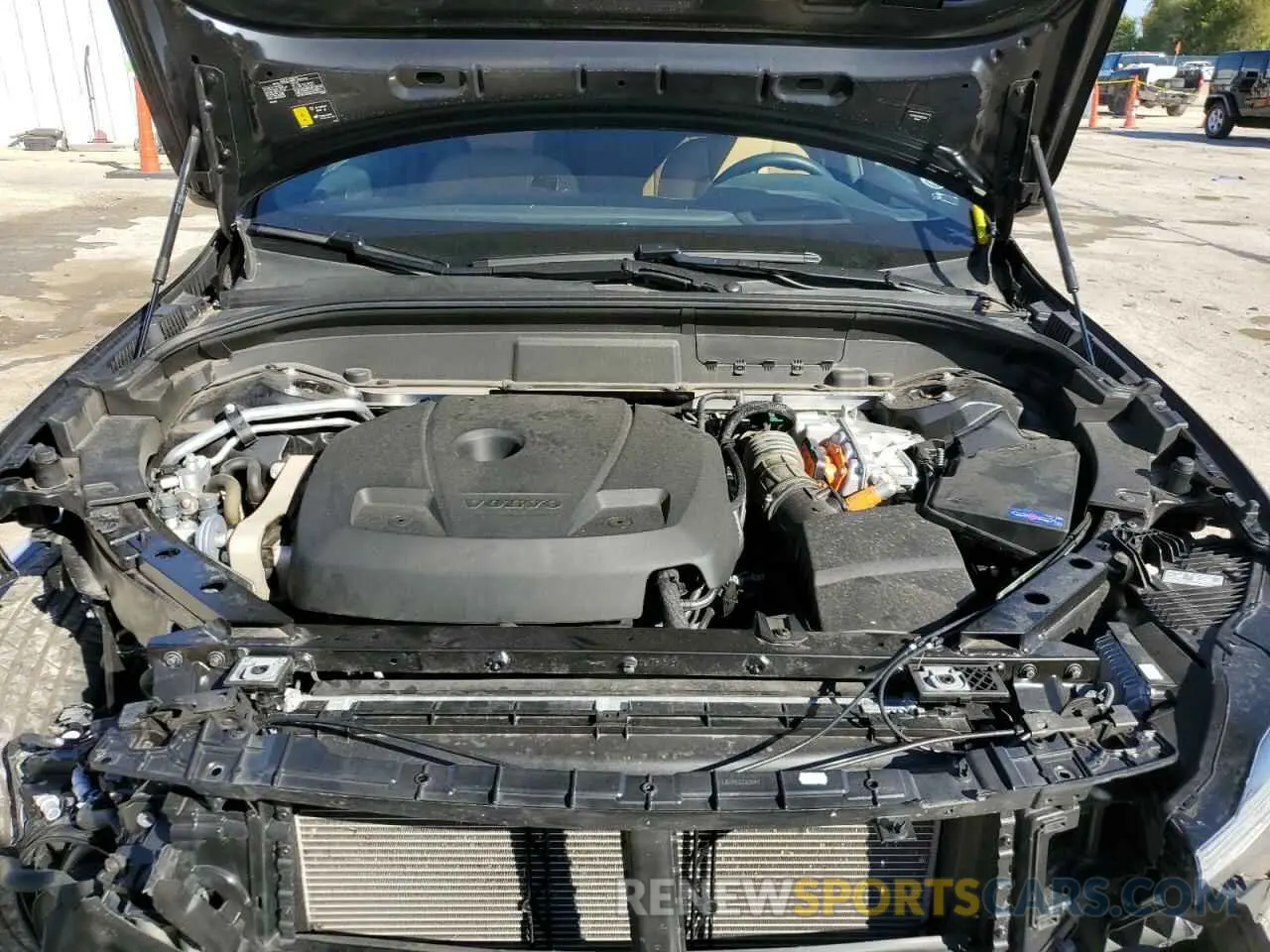 12 Photograph of a damaged car YV4BR0DL9N1995539 VOLVO XC60 T8 RE 2022