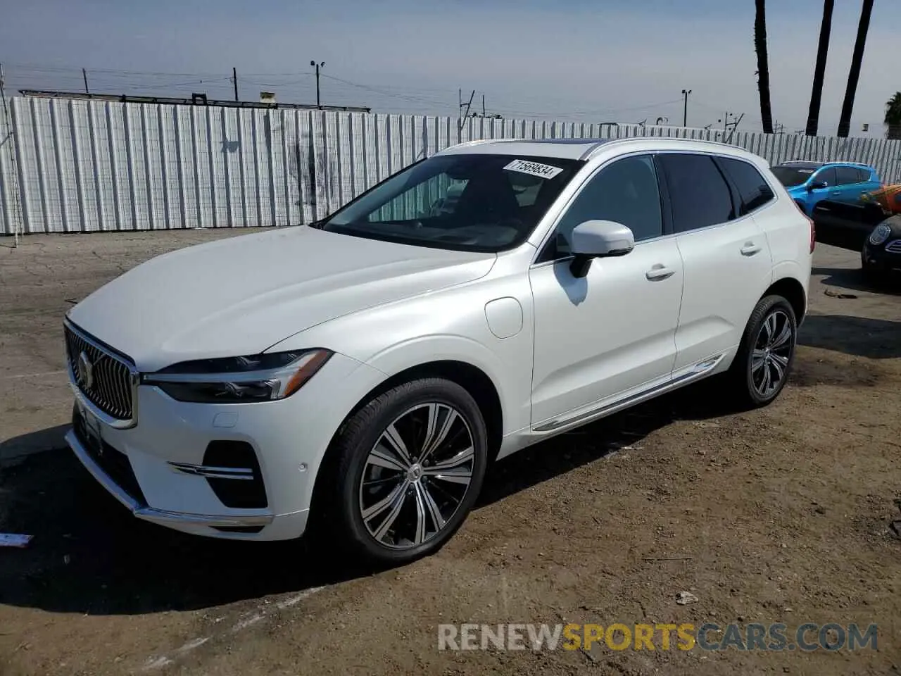 1 Photograph of a damaged car YV4H60DL1N1009973 VOLVO XC60 T8 RE 2022