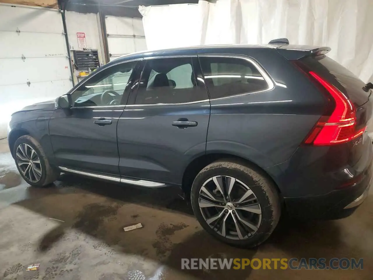 2 Photograph of a damaged car YV4H60DZ1N1045523 VOLVO XC60 T8 RE 2022