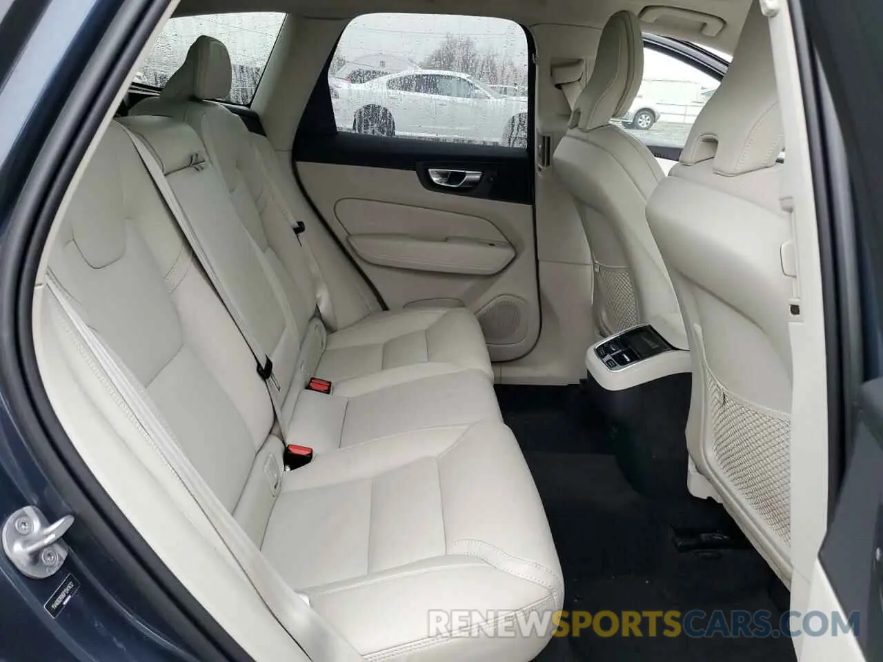 11 Photograph of a damaged car YV4062RX6P1341432 VOLVO XC60 ULTIM 2023