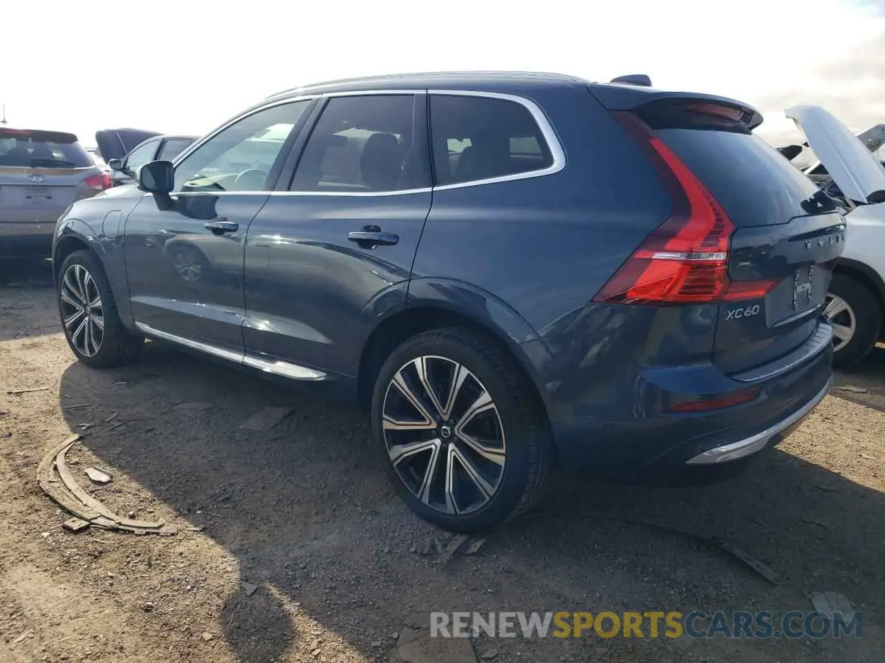 2 Photograph of a damaged car YV4H60DA2P1240320 VOLVO XC60 ULTIM 2023