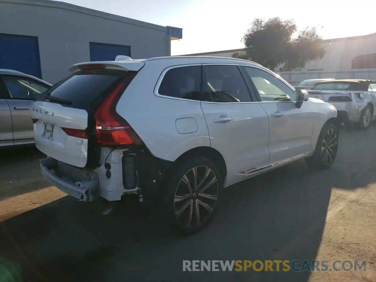 3 Photograph of a damaged car YV4H60DA9P1219125 VOLVO XC60 ULTIM 2023