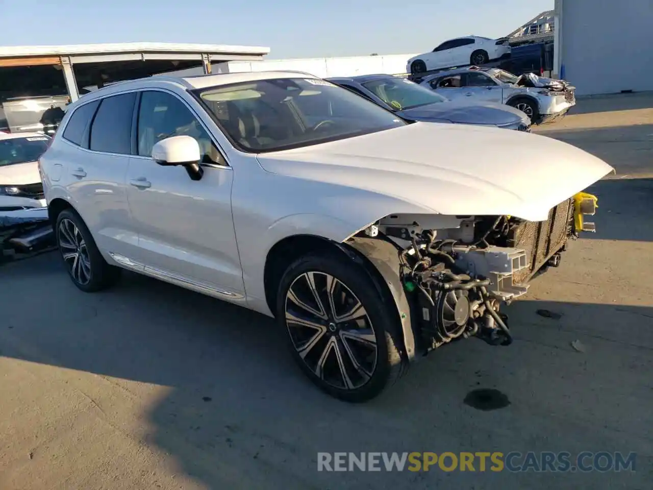 4 Photograph of a damaged car YV4H60DA9P1219125 VOLVO XC60 ULTIM 2023