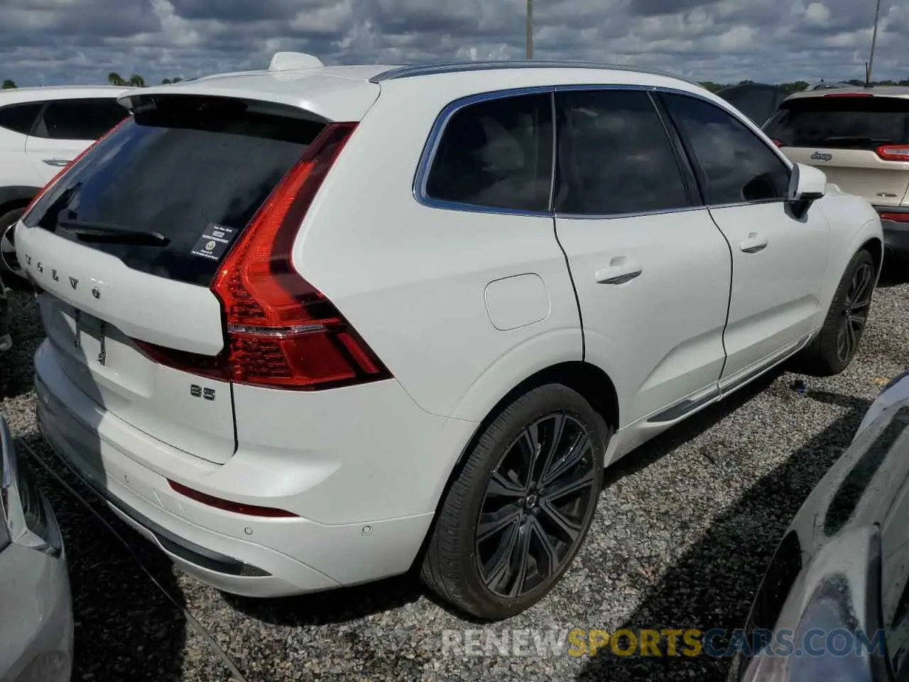 3 Photograph of a damaged car YV4L12DF3P1339678 VOLVO XC60 ULTIM 2023