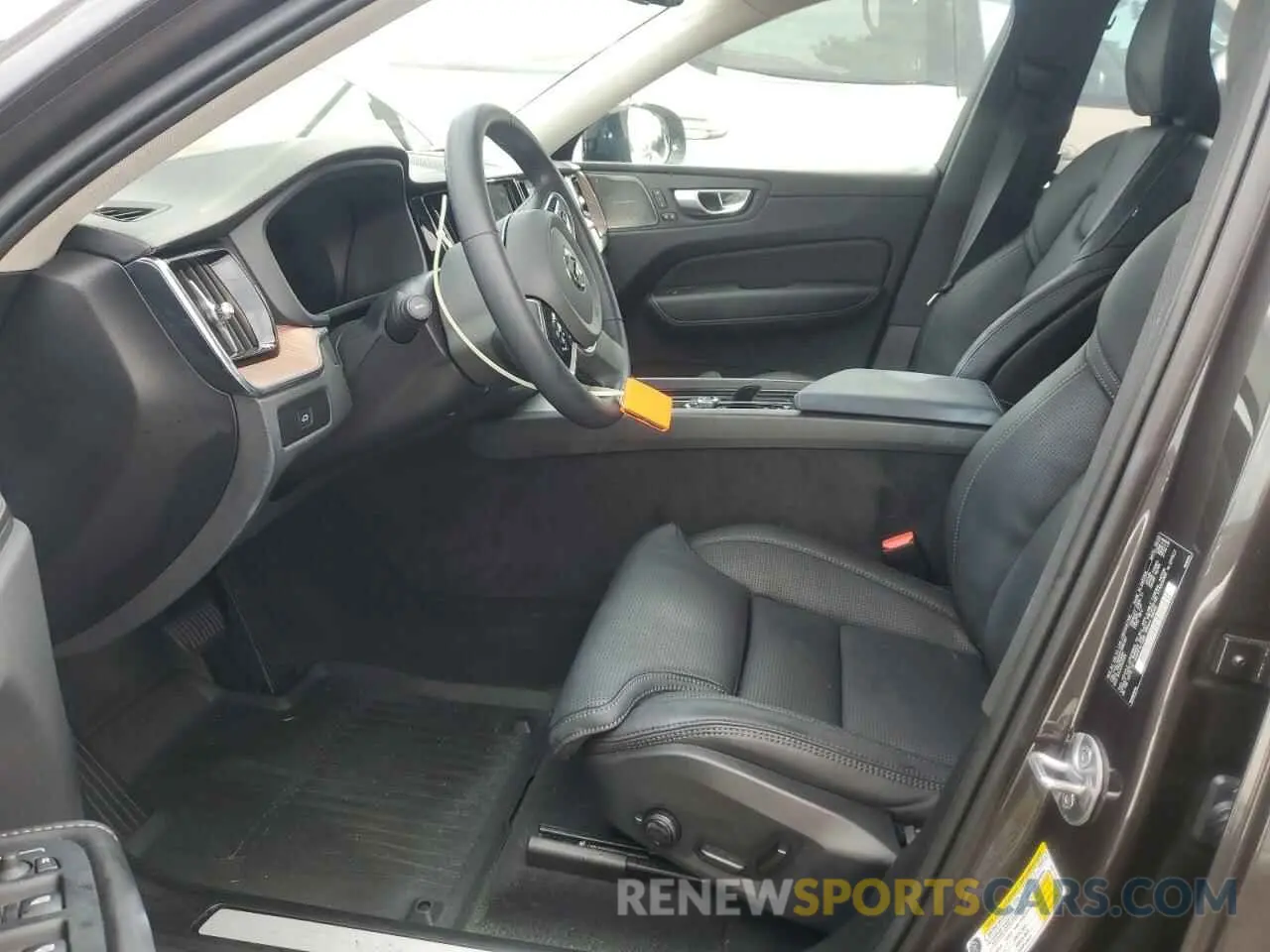 7 Photograph of a damaged car YV4L12DX8P1395107 VOLVO XC60 ULTIM 2023