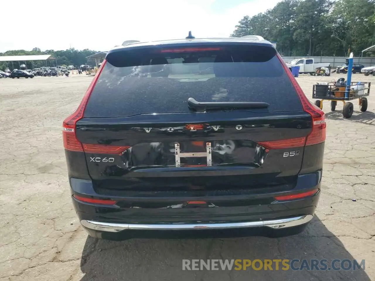 6 Photograph of a damaged car YV4L12RA4P1379913 VOLVO XC60 ULTIM 2023