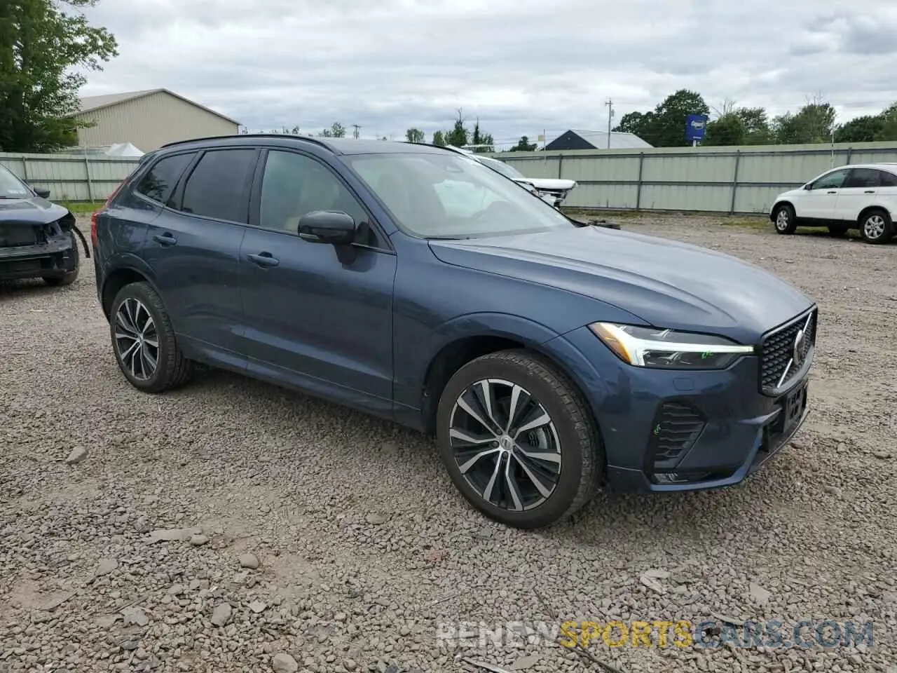 4 Photograph of a damaged car YV4L12RX2P1373659 VOLVO XC60 ULTIM 2023