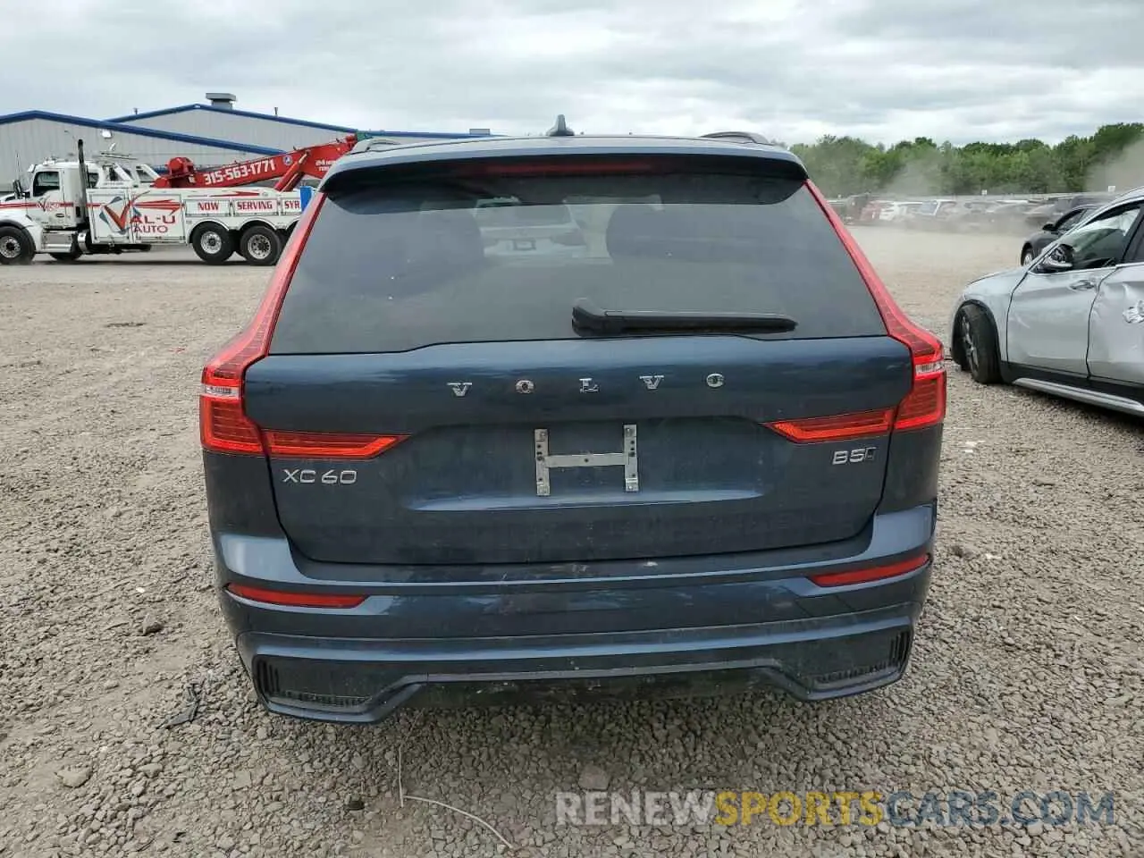 6 Photograph of a damaged car YV4L12RX2P1373659 VOLVO XC60 ULTIM 2023