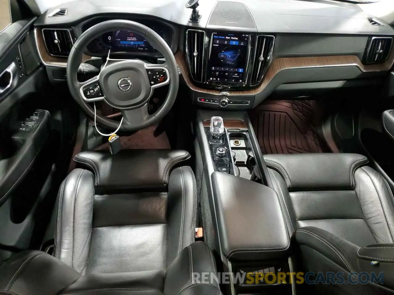 8 Photograph of a damaged car YV4L12RX9P1195104 VOLVO XC60 ULTIM 2023