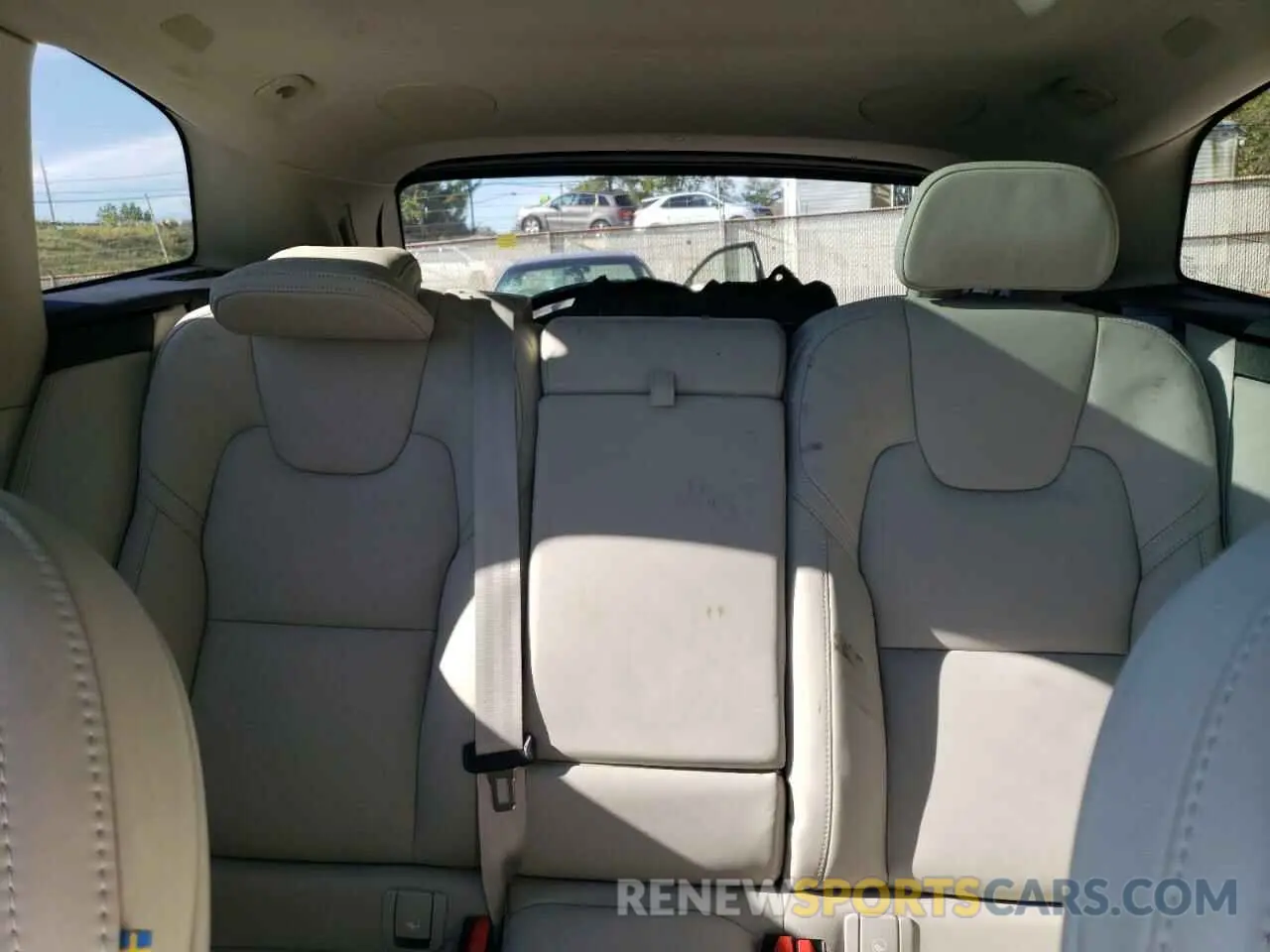 10 Photograph of a damaged car YV4H60RM2S1006318 VOLVO XC60 ULTRA 2025