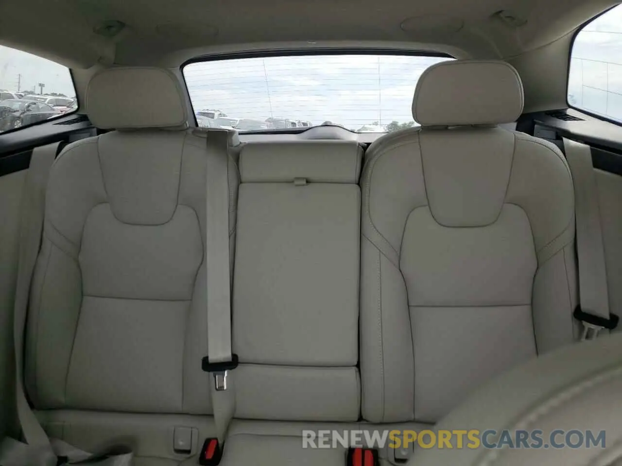 10 Photograph of a damaged car YV4M12RM8S1019115 VOLVO XC60 ULTRA 2025