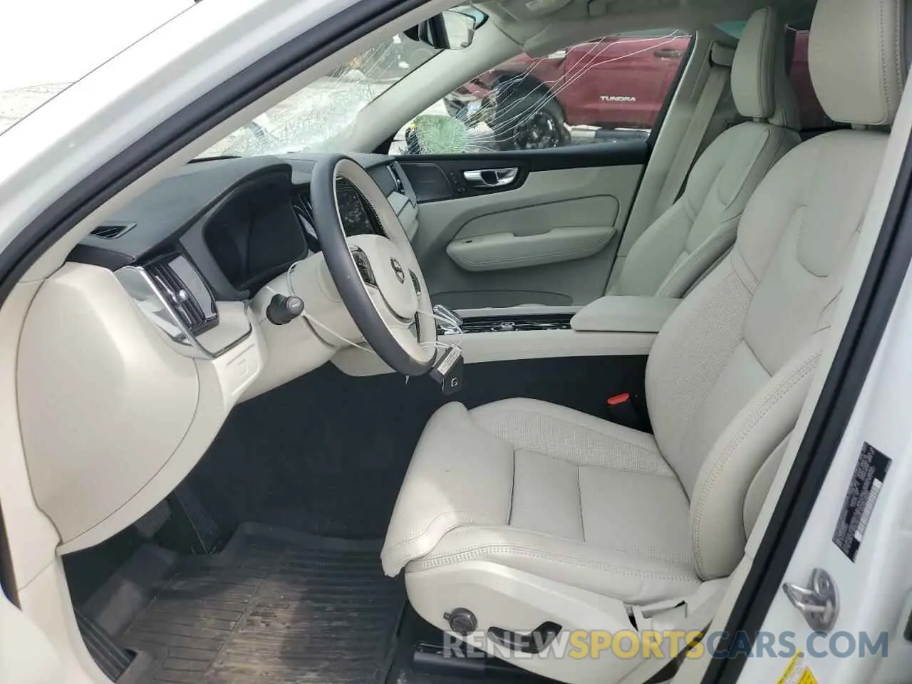 7 Photograph of a damaged car YV4M12RM8S1019115 VOLVO XC60 ULTRA 2025
