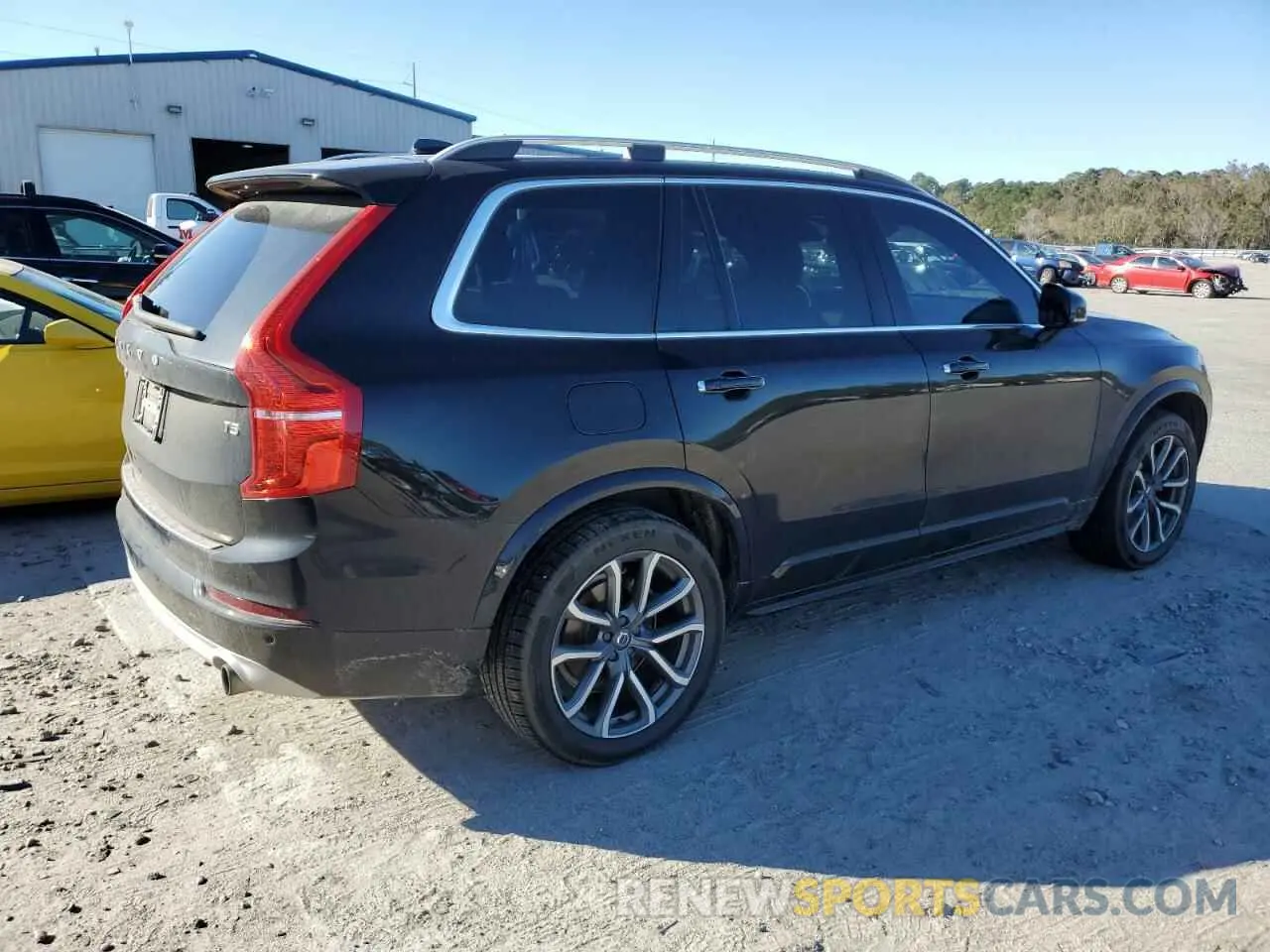 3 Photograph of a damaged car YV4102CK0K1427945 VOLVO XC90 2019
