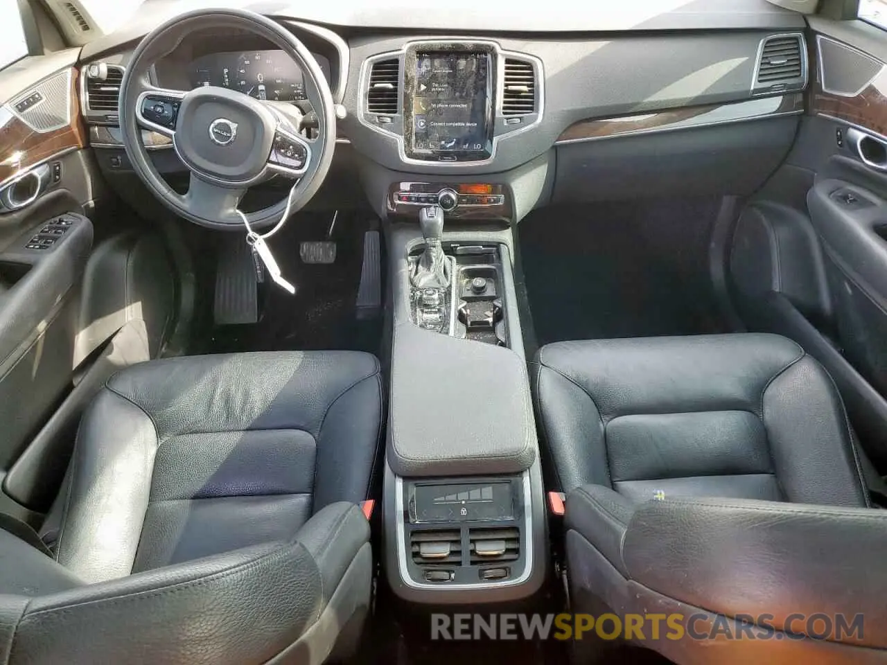8 Photograph of a damaged car YV4102CK2K1446707 VOLVO XC90 2019