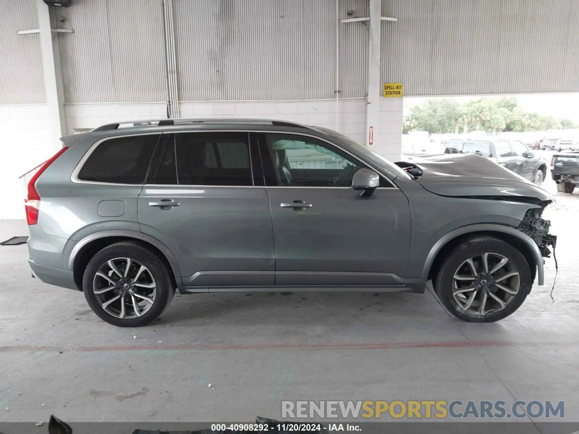 13 Photograph of a damaged car YV4102CK3K1418379 VOLVO XC90 2019