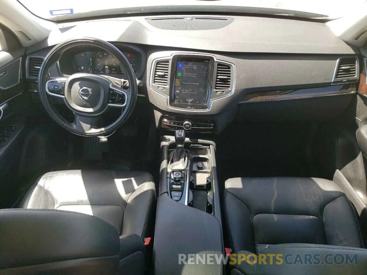 8 Photograph of a damaged car YV4102CK5K1420361 VOLVO XC90 2019