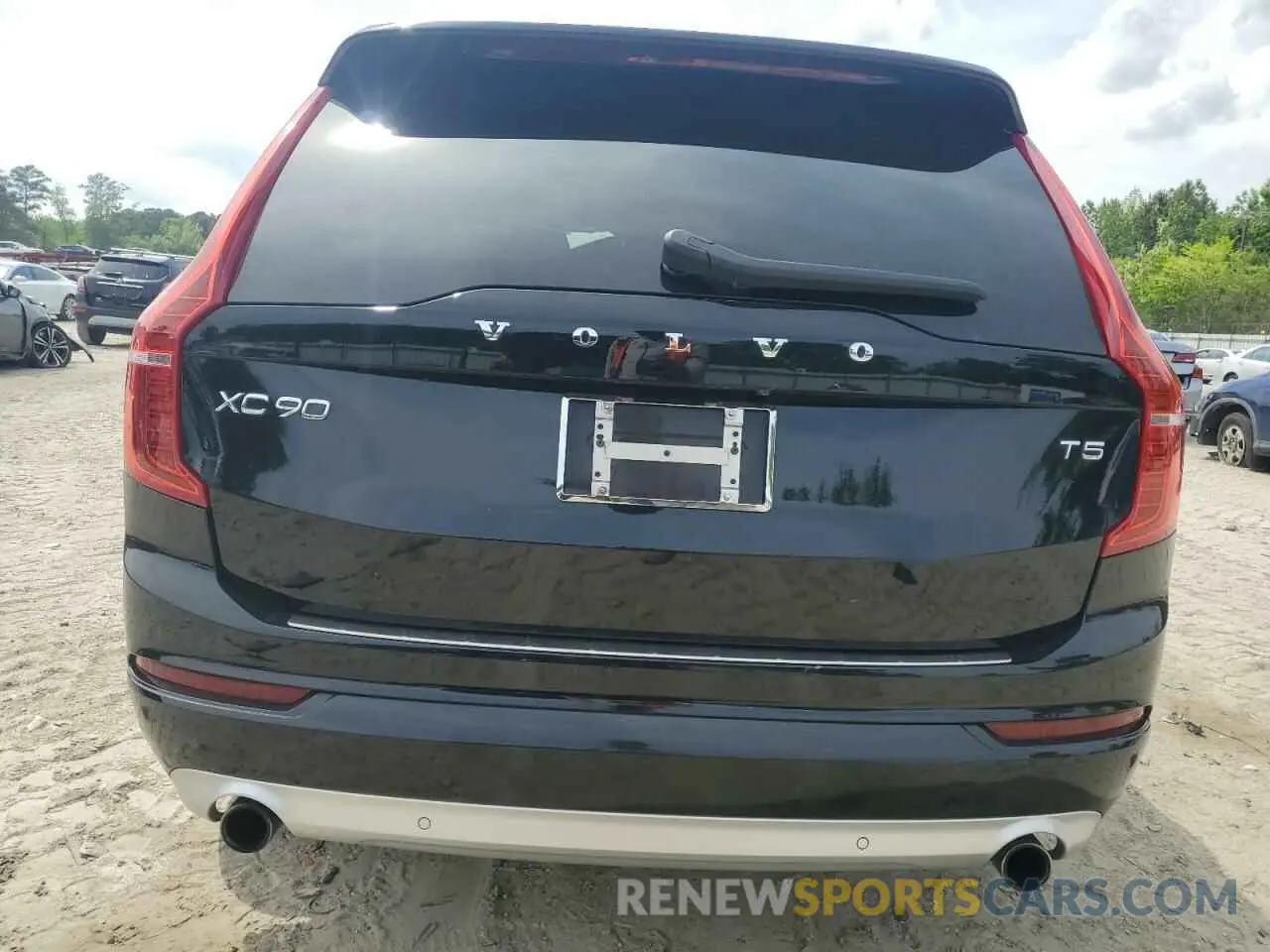 6 Photograph of a damaged car YV4102CK6K1484828 VOLVO XC90 2019