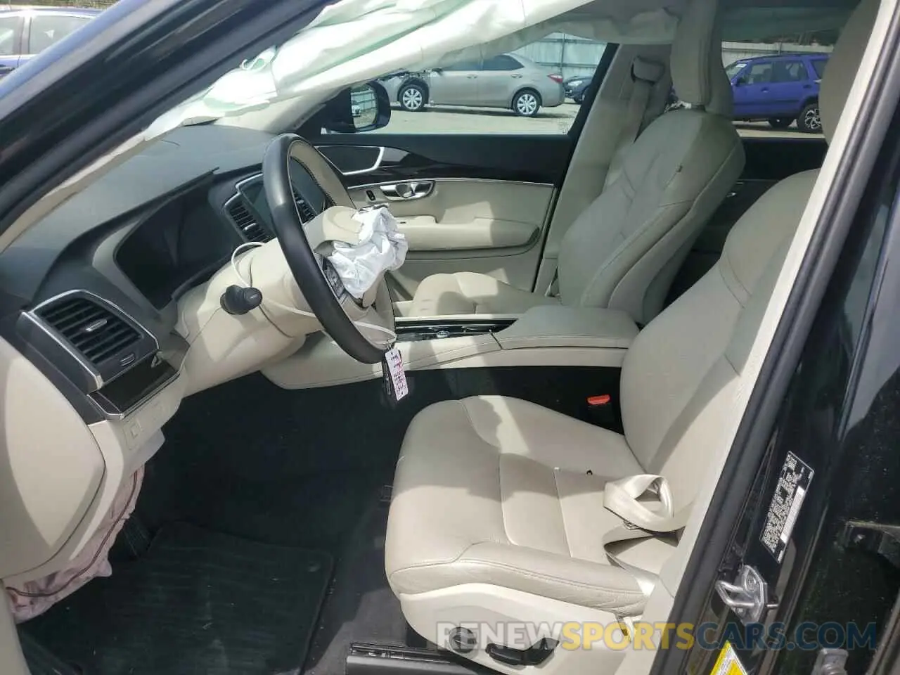 7 Photograph of a damaged car YV4102CK6K1484828 VOLVO XC90 2019