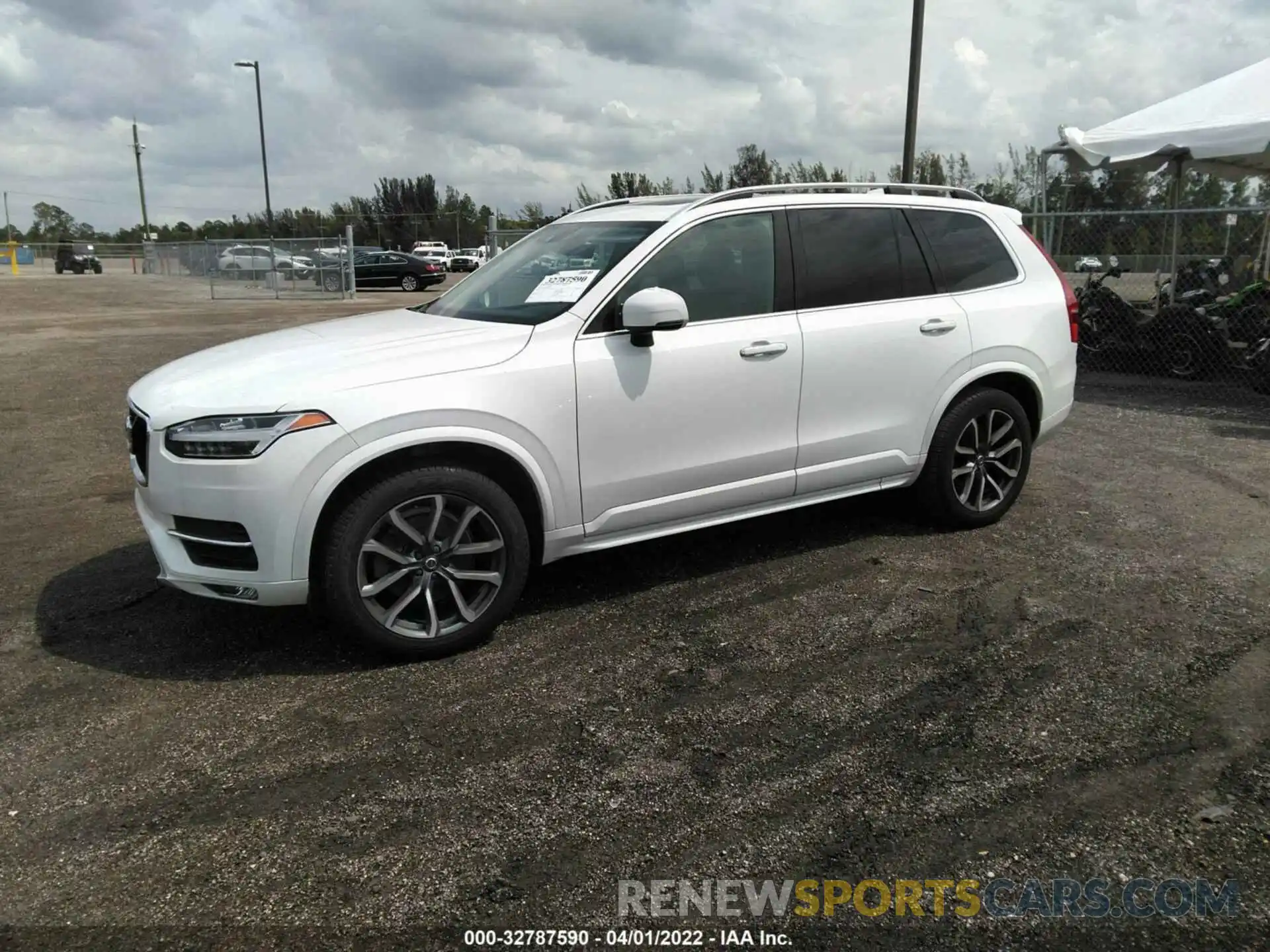 2 Photograph of a damaged car YV4102CK6K1506309 VOLVO XC90 2019