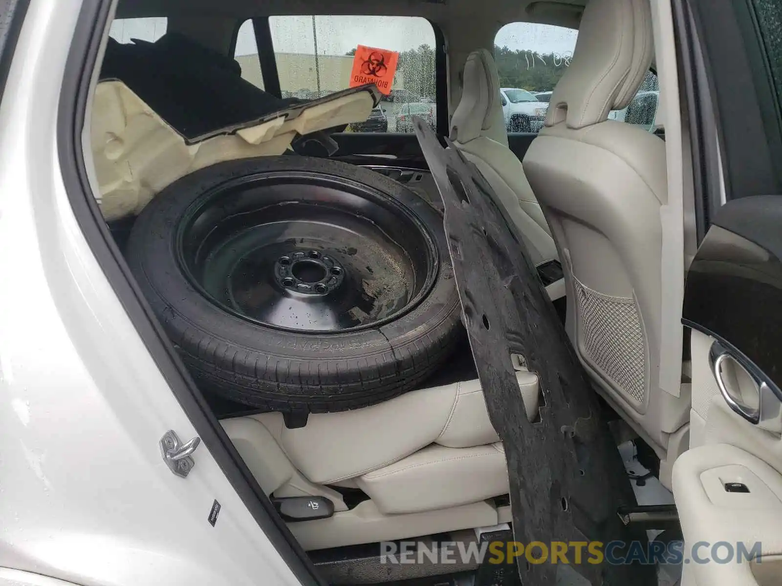 6 Photograph of a damaged car YV4102CK8K1431158 VOLVO XC90 2019