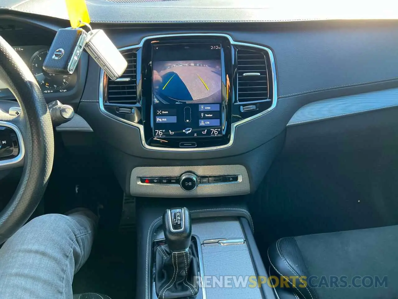 10 Photograph of a damaged car YV4102CM5K1460070 VOLVO XC90 2019