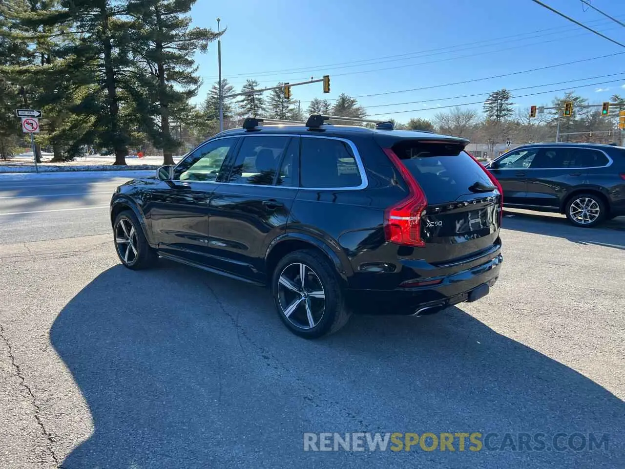 3 Photograph of a damaged car YV4102CM5K1460070 VOLVO XC90 2019